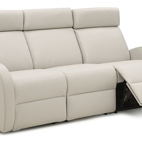 Who needs cinema, when you have a theater sofa like this one? Check out our modern and outstandingly comfortable sofa collection now!