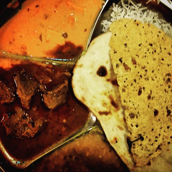 6/7/2015 tarihinde Sofianeziyaretçi tarafından Thali Cuisine Indienne'de çekilen fotoğraf