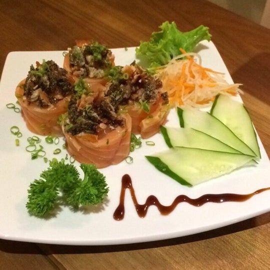 Foto scattata a Zen Sushi Bar da Bibiano A. il 11/6/2014