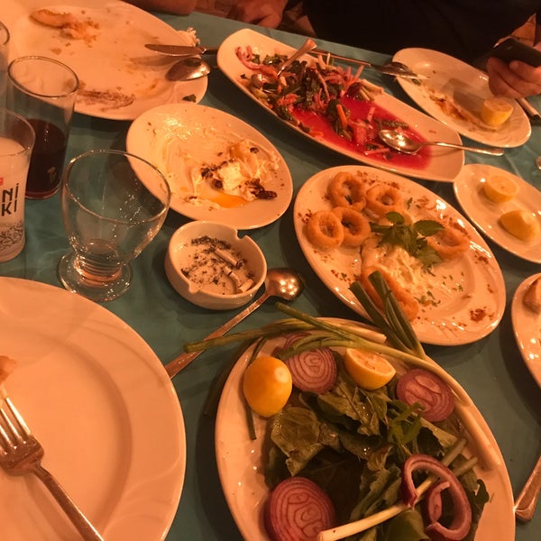 Photo taken at Ali Usta Balık Restaurant by Özer Ö. on 9/13/2019