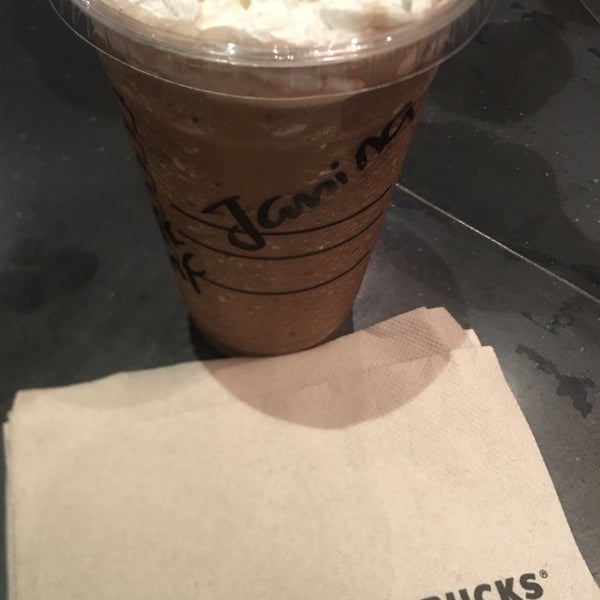 Photo prise au Starbucks par Janina Mae V. le4/9/2019
