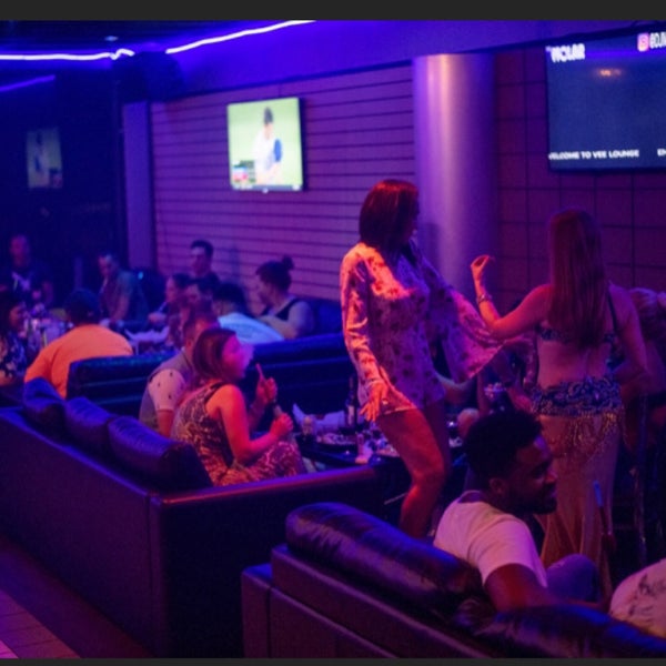 Vee Hookah Lounge 717 S Greenville Ave 110