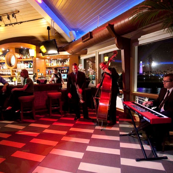 Parkers Lighthouse Queensview Steakhouse Long Beach Shelly Lighting