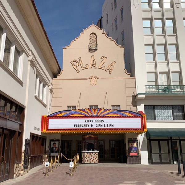 Das Foto wurde bei Plaza Theatre von Kevin C. am 2/9/2019 aufgenommen