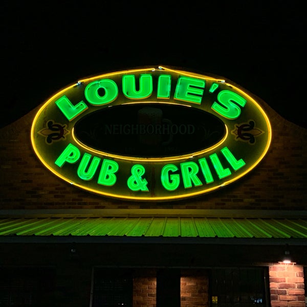 Louie's Pub & Grill Pub