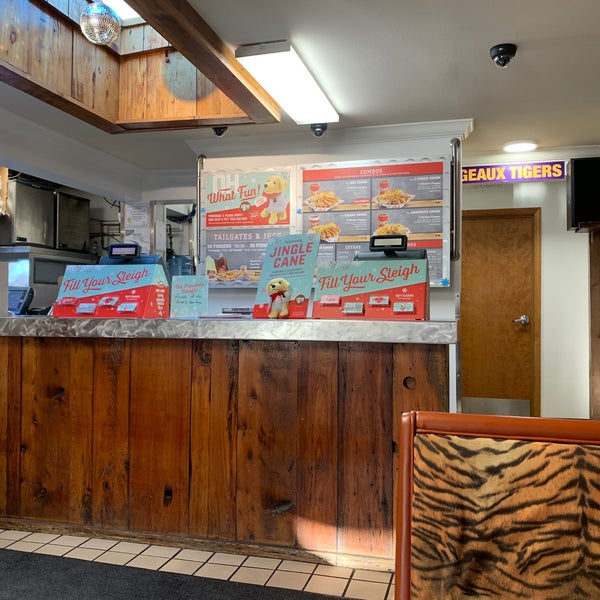 Photo taken at Raising Cane&#39;s Chicken Fingers by Richard D. on 12/30/2019