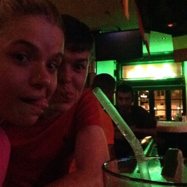 6/29/2014にOlga S.がMaggie Mae&#39;s Barで撮った写真