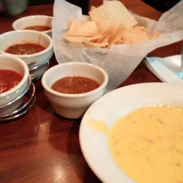Foto scattata a Abuelo&#39;s Mexican Restaurant da Nick S. il 12/3/2013
