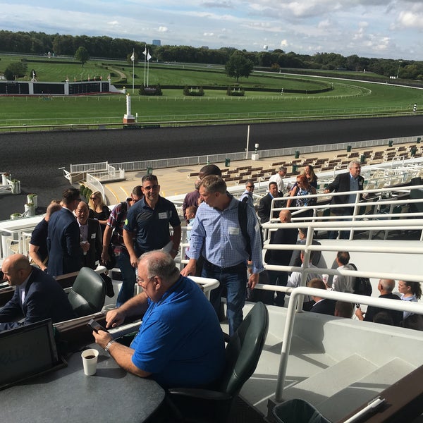 Снимок сделан в Arlington International Racecourse пользователем Rajeev D. 9/14/2016