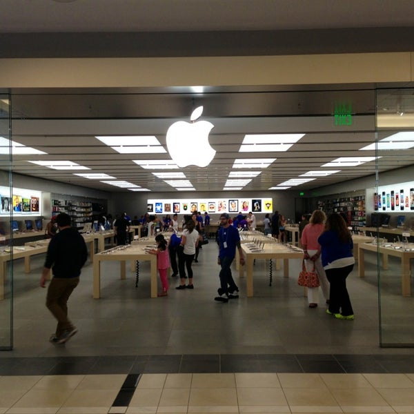 Apple Quaker Bridge - Electronics Store
