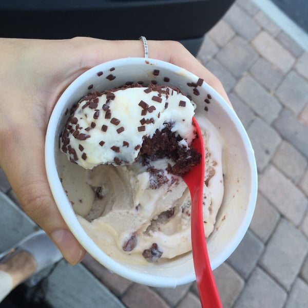 8/3/2015 tarihinde Sziyaretçi tarafından Sprinkles Ice Cream'de çekilen fotoğraf