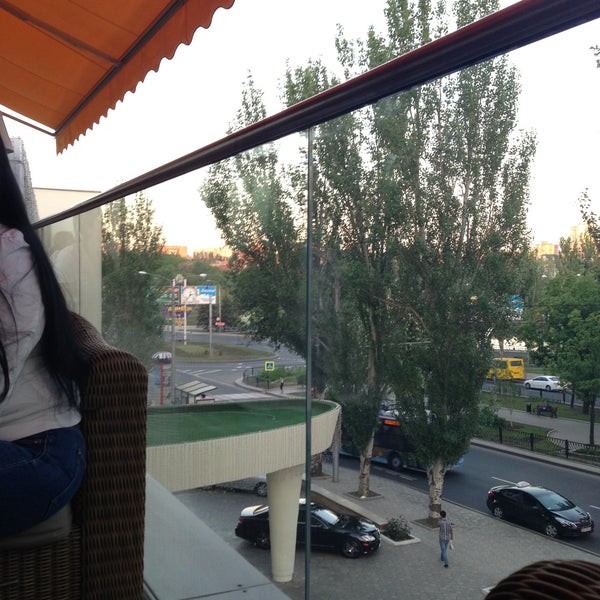 Das Foto wurde bei Ramada Donetsk Hotel von Nikolay T. am 5/8/2013 aufgenommen