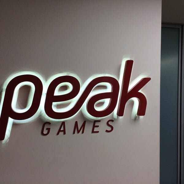 Foto tirada no(a) Peak Games por Plus P. em 5/14/2014