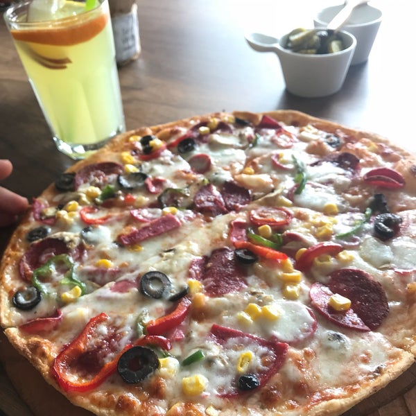 2/9/2018 tarihinde Oğuz A.ziyaretçi tarafından Pizza Napoli'de çekilen fotoğraf