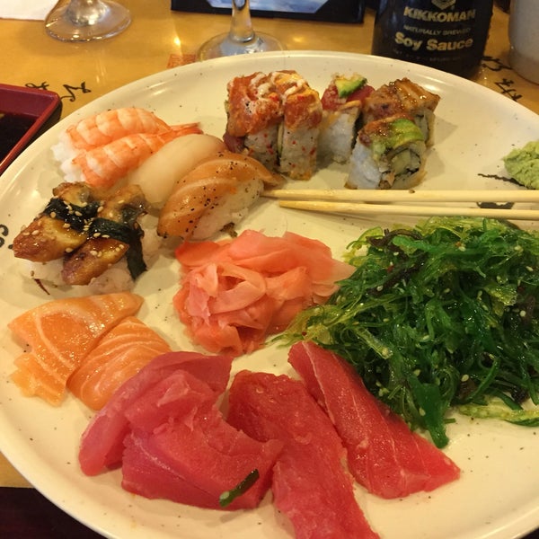 Photo taken at Ginza Japanese Buffet by Maria C. on 6/7/2016