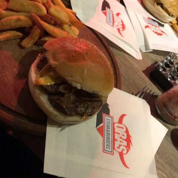 Photo taken at Ora&#39; Steak &amp; Burgers by Fatih U. on 3/14/2018