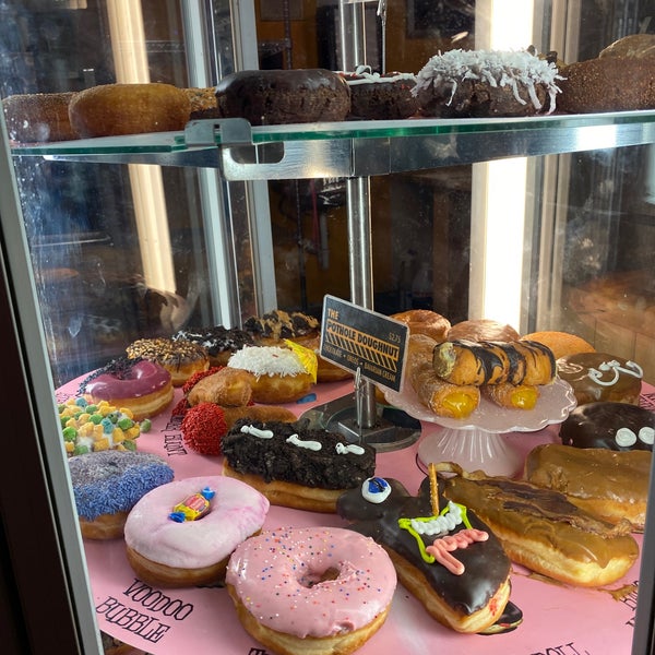 Photo taken at Voodoo Doughnut by Mohammed A. on 8/15/2021