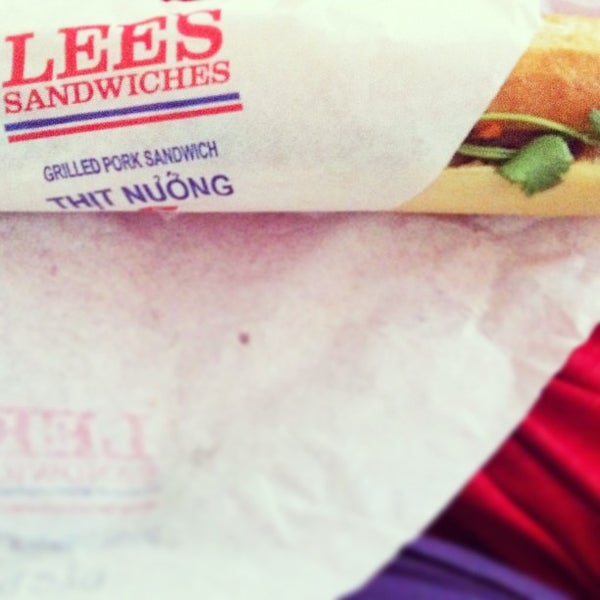 Das Foto wurde bei Lee&#39;s Sandwiches von Joe C. am 4/28/2013 aufgenommen