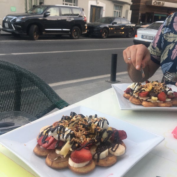 Foto tirada no(a) Granny’s Waffles por Murat m. em 7/22/2021