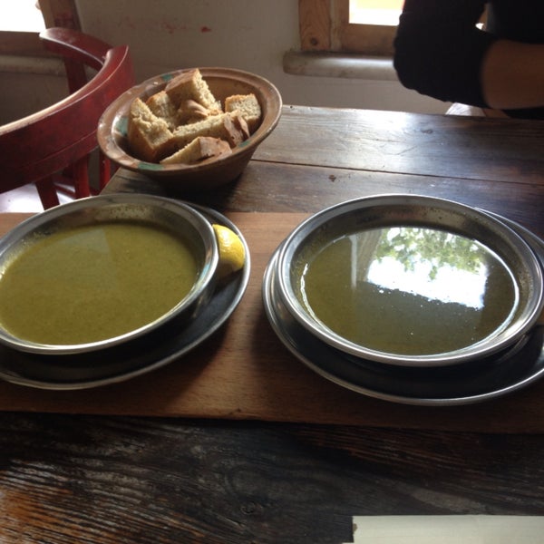 great atmosphere, yummie veggie soup and uber yummie meze