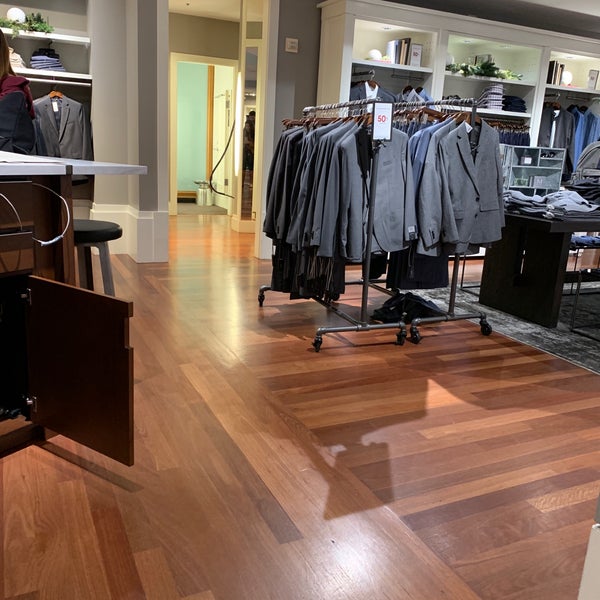 Banana Republic Financial District 2 Embarcadero Ctr