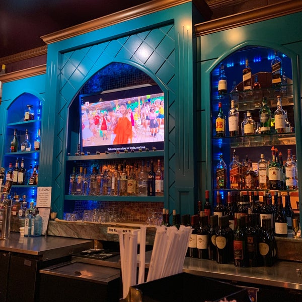 6/19/2019 tarihinde Sarah L.ziyaretçi tarafından Bombay Bar and Grill'de çekilen fotoğraf