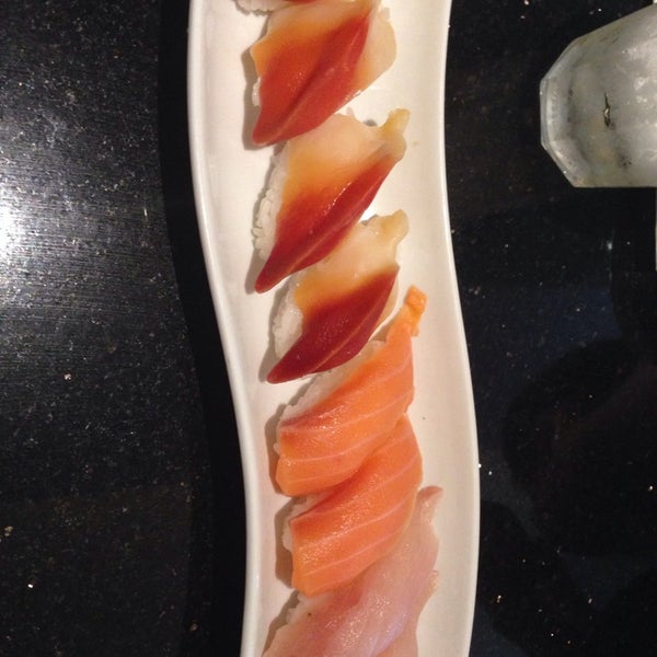 Das Foto wurde bei Sushi Fresh Ventura von Anna Y. am 5/24/2014 aufgenommen