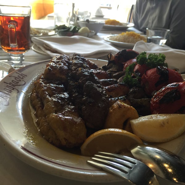 Foto diambil di Maykadeh Persian Cuisine oleh Brian G. pada 11/24/2015