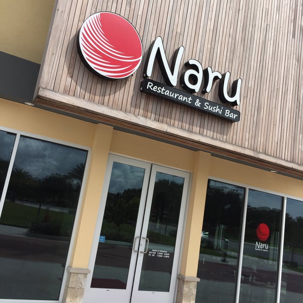 Снимок сделан в Naru Restaurant &amp; Sushi Bar пользователем Orlando Revista 9/16/2015