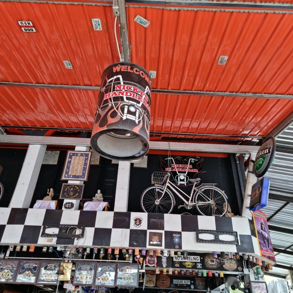 Nicky's Handlebar Pub