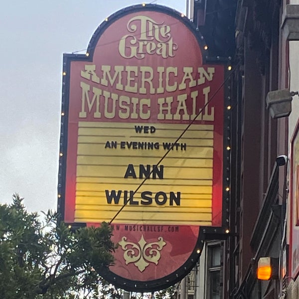 Foto tirada no(a) Great American Music Hall por Richie W. em 5/5/2022