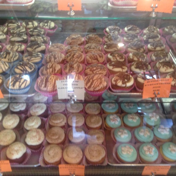 Cake & All Things Yummy 9 tips from 158 visitors