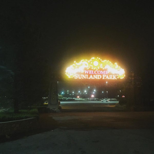 10/16/2015 tarihinde Matthew F.ziyaretçi tarafından Sunland Park Racetrack &amp; Casino'de çekilen fotoğraf