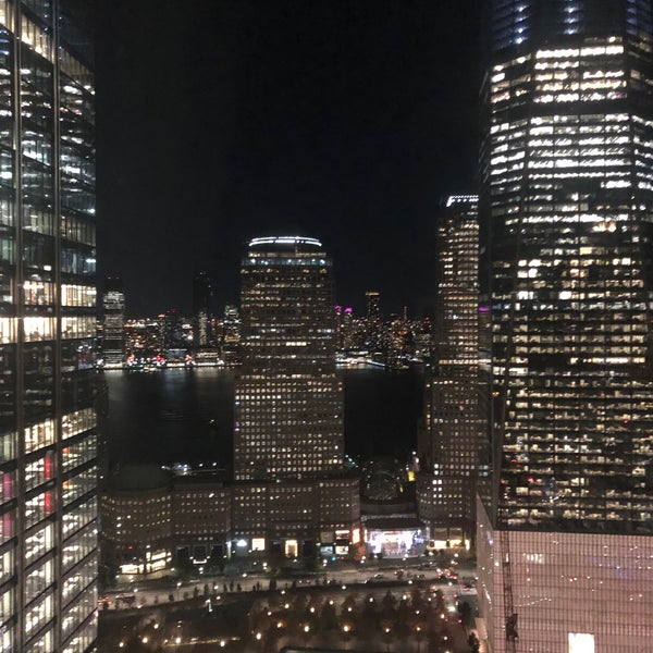 11/9/2019 tarihinde Olli N.ziyaretçi tarafından Millennium Hilton'de çekilen fotoğraf