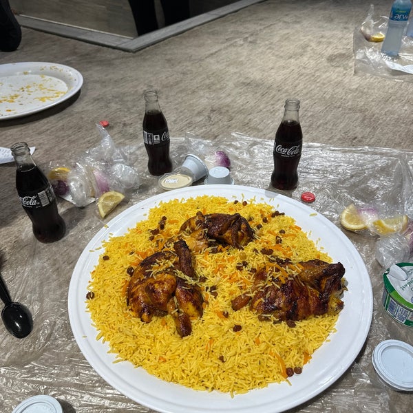 Foto tomada en مطعم الحمراء البخاري  por Osama . el 3/24/2024