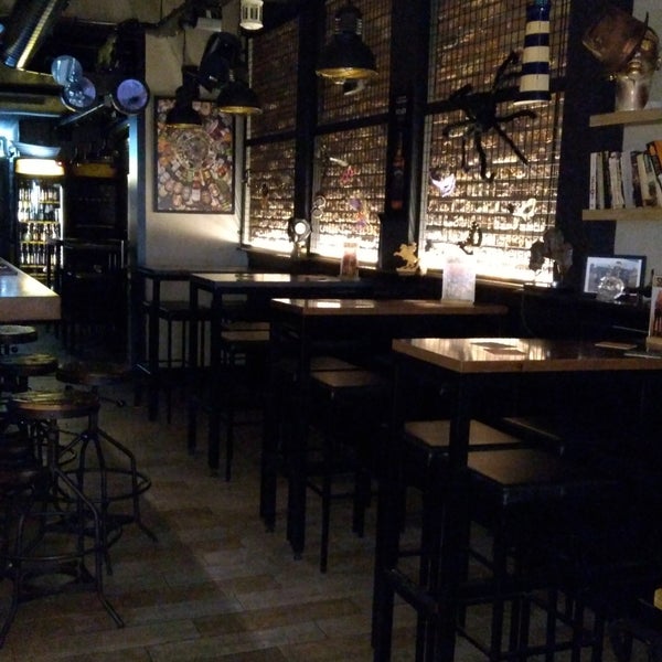 Foto tirada no(a) Schlepp Cafe &amp; Pub por Mehmet Ö. em 9/21/2019
