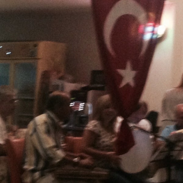 Das Foto wurde bei Cafe Cream von Deniz am 9/25/2015 aufgenommen