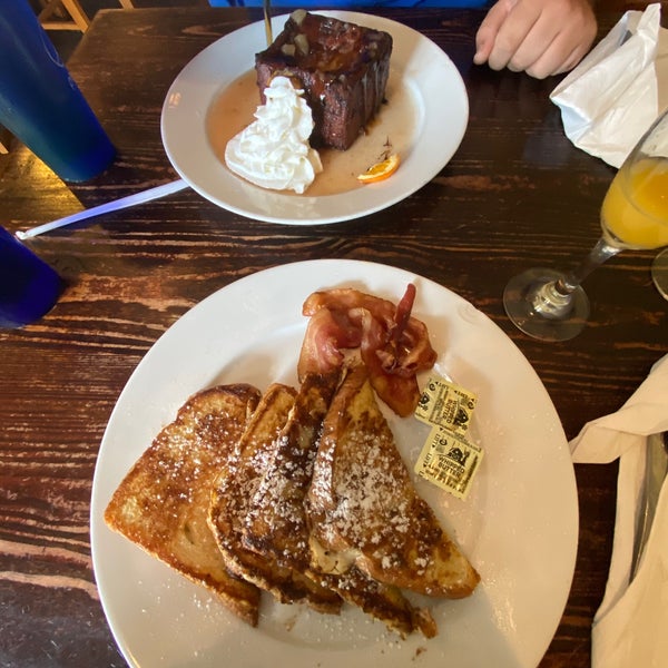 The French toast was phenomenal! A very fun brunch place, great mimosas. I recommend making reservations for Saturday mornings if you have more than 2 people, or just don’t want to worry with the wait