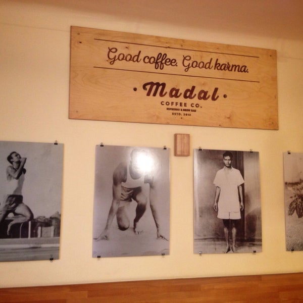 5/22/2016にTimi 😼 V.がMadal Cafe - Espresso &amp; Brew Barで撮った写真