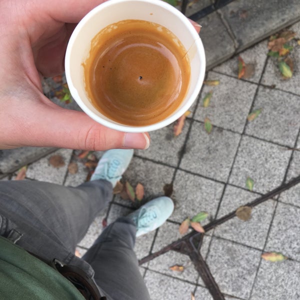 Photo taken at Coffee Stand Gutenberg by Timi 😼 V. on 10/29/2018
