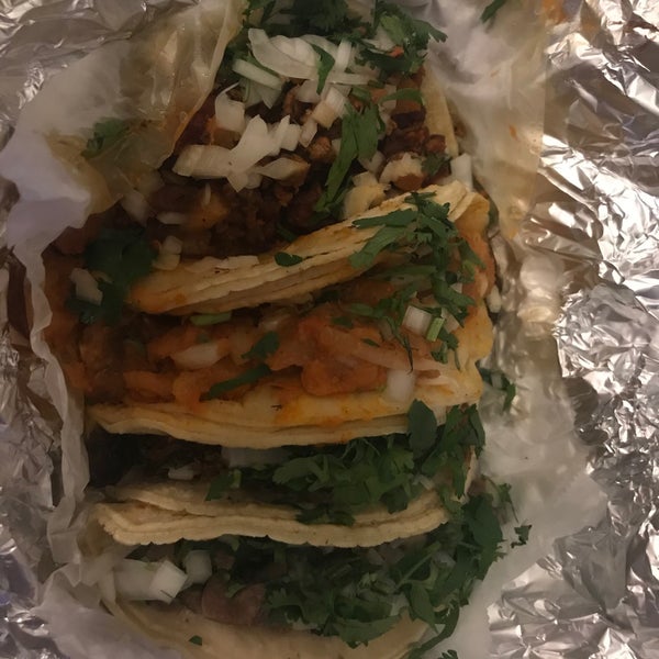 Tacos La Bala 2 24 tips