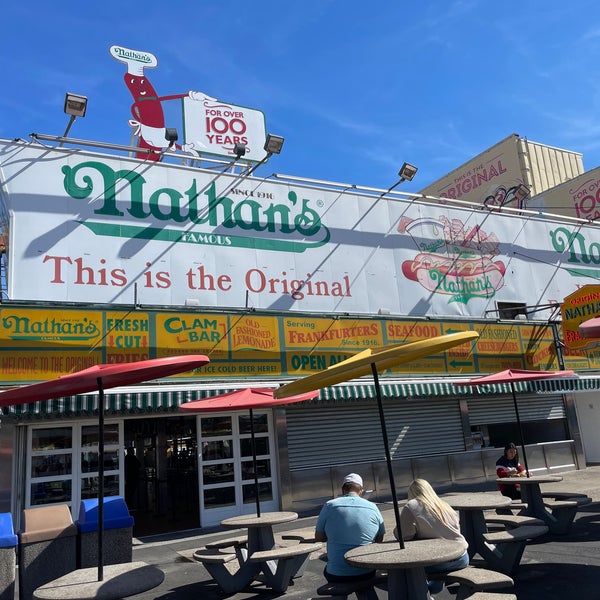 Photo taken at Nathan&#39;s Famous by Linton W. on 10/6/2022