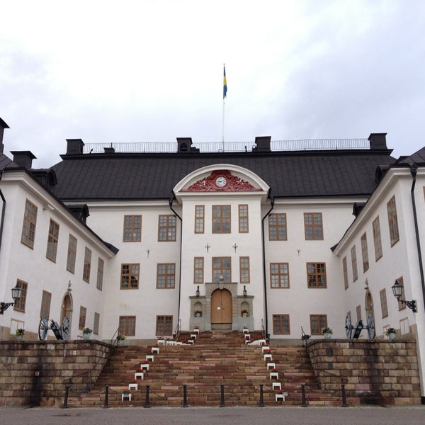 Karlbergs slott 