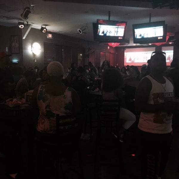 Foto tomada en The U Bar  por Mikey B. el 7/3/2015