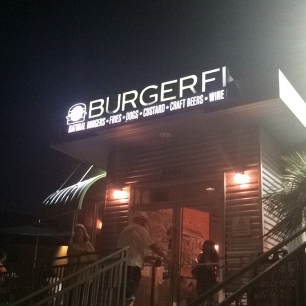 Photo taken at BurgerFi by Gracie B. on 6/28/2015