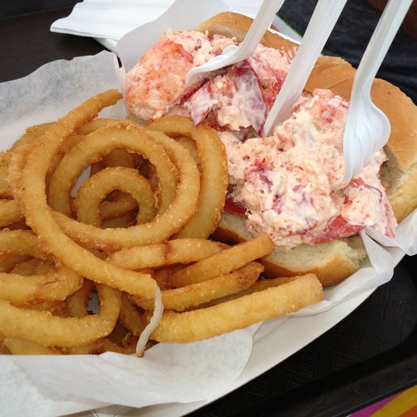 Bob's Seafood Cafe & Wine Bar 252 Shore Dr