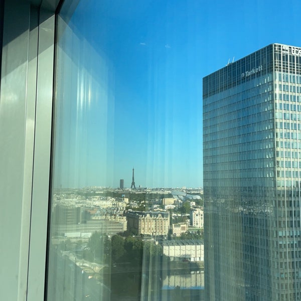 รูปภาพถ่ายที่ Meliá La Défense Paris โดย Sh เมื่อ 8/3/2022
