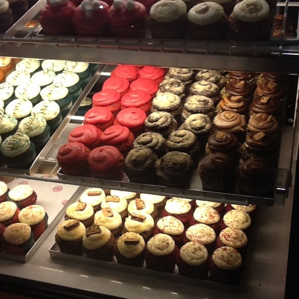 Munch Bakery منش بيكري Cupcake Shop in العليا Munch Bakery منش بيكري Cupcake Shop in العليا