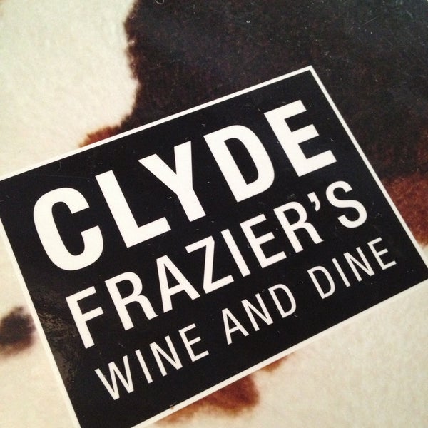 Photo taken at Clyde Frazier&#39;s Wine and Dine by Melissa C. on 5/5/2013