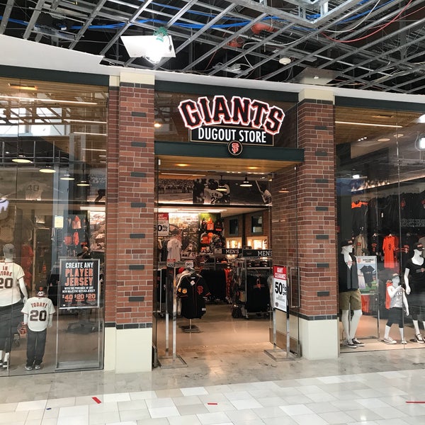 Giants Dugout Store - 5 tips from 633 visitors